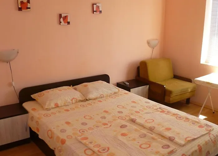 Stai Za Gosti Venera 3* Hisarya