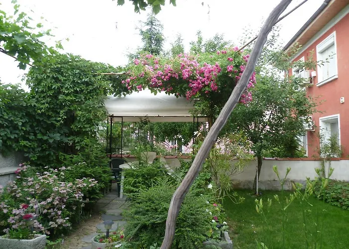 Stai Za Gosti Venera Hisarya