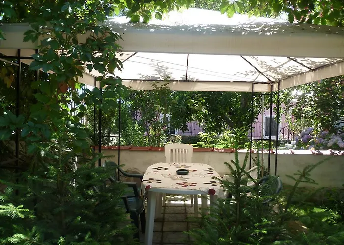 Stai Za Gosti Venera Hisarya