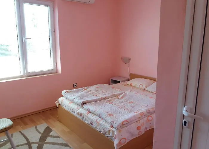 Stai Za Gosti Venera Hisarya